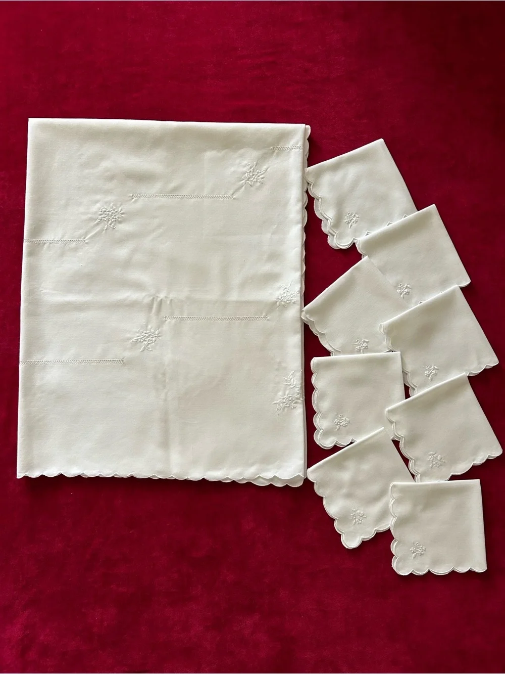 Vintage Tablecloth 54